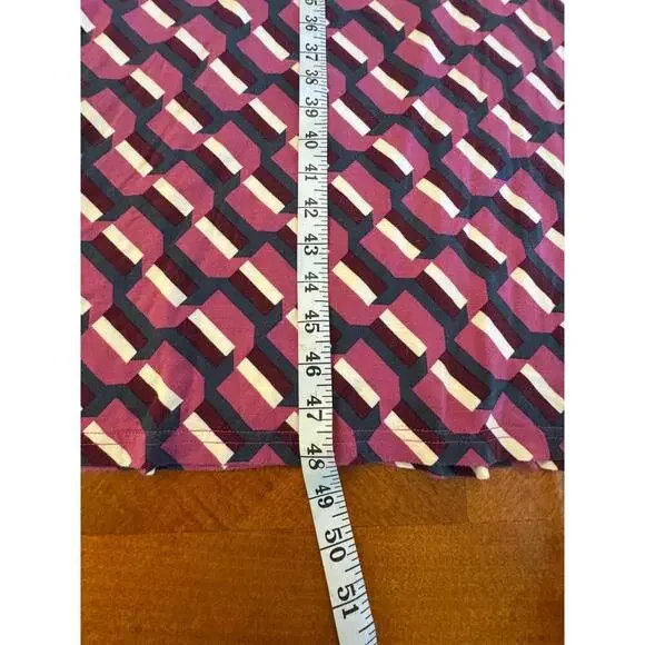 Women's Sleeveless Maxi Dress with Geometric Pattern - Picture 2 of 6